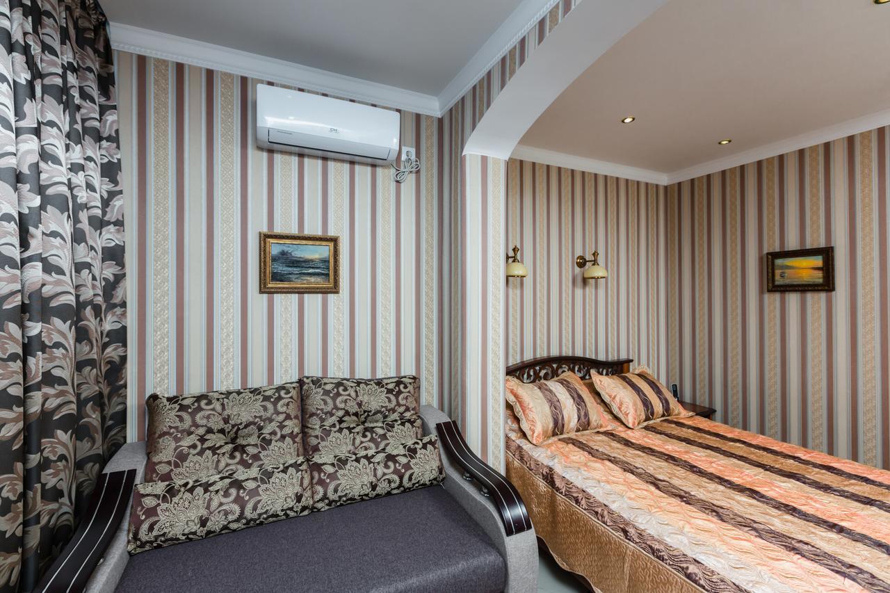 Nadobu Hotel Roshe Київ Екстер'єр фото